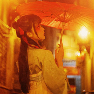 动漫护士露出双奶头
